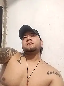 Snapshot of JHONNYACA28 chatting on 11/08/25, 12:55 JHONNYACA28 online show from 11/08/25, 12:55