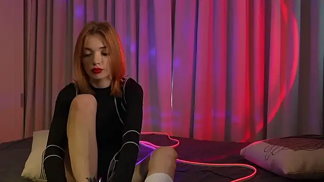 LinaaVelle online show from 05/03/26, 03:12
