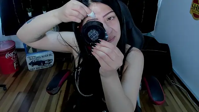Halley Ravenn online show from 07/17/26, 04:23