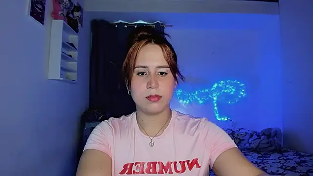 Snapshot of Sofiababyy chatting on 07/17/26, 06:13 Sofiababyy online show from 07/17/26, 06:13