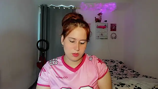 Snapshot of Sofiababyy chatting on 07/25/26, 06:16 Sofiababyy online show from 07/25/26, 06:16