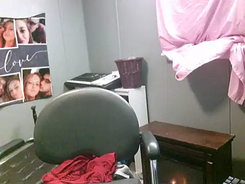 Snapshot of trickydickydaddy chatting on 11/30/25, 09:35 trickydickydaddy online show from 11/30/25, 09:35