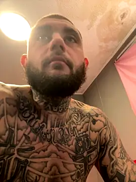 Snapshot of trickydickydaddy chatting on 12/03/25, 10:46 trickydickydaddy online show from 12/03/25, 10:46