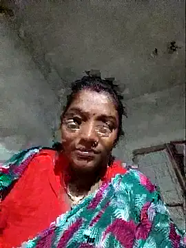 Snapshot of vipmonalisha chatting on 11/17/25, 04:13 vipmonalisha online show from 11/17/25, 04:13