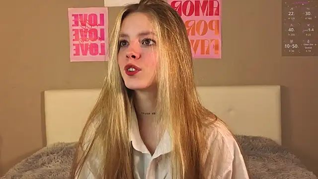 Snapshot of TiffinyMergist chatting on 12/14/25, 08:02 TiffinyMergist online show from 12/14/25, 08:02