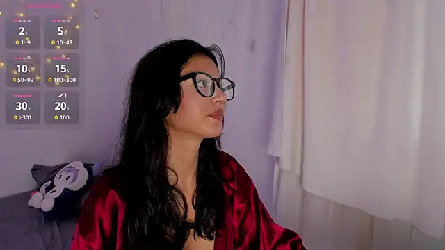Snapshot of Tamara_Aluna_ chatting on 12/04/25, 07:22 Tamara Aluna online show from 12/04/25, 07:22