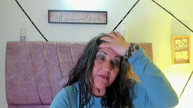 Snapshot of Victoriaa_Anderson chatting on 01/19/26, 01:59 Victoriaa Anderson online show from 01/19/26, 01:59