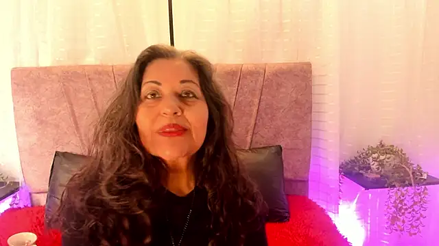 Snapshot of Victoriaa_Anderson chatting on 06/01/26, 01:02 Victoriaa Anderson online show from 06/01/26, 01:02