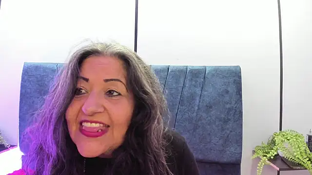 Victoriaa Anderson online show from 06/30/26, 09:27