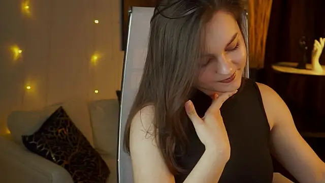 FrancescaCavaliere online show from 06/04/26, 09:59