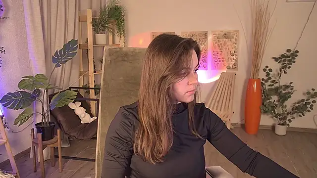 FrancescaCavaliere online show from 07/25/26, 12:36