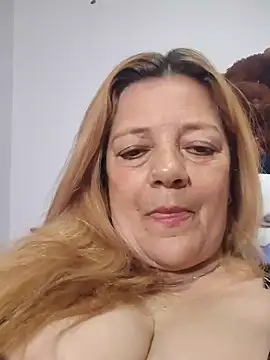 karlaanqui1 online show from 05/31/26, 10:44
