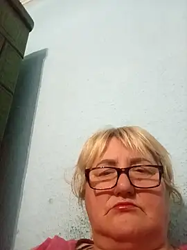 Snapshot of MilaTamila456 chatting on 11/17/25, 05:41 MilaTamila456 online show from 11/17/25, 05:41