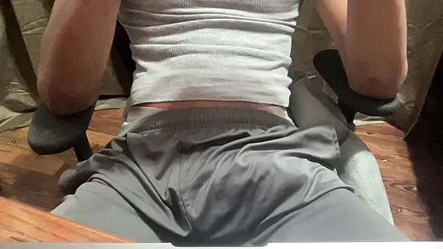 Snapshot of BabyBoyK17 chatting on 12/16/25, 10:31 BabyBoyK17 online show from 12/16/25, 10:31