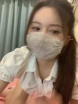 hoho-is online show from 05/27/26, 11:18