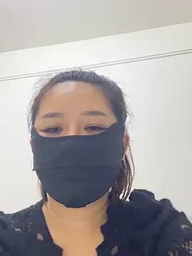 Snapshot of abv2533 chatting on 11/09/25, 05:11 abv2533 online show from 11/09/25, 05:11