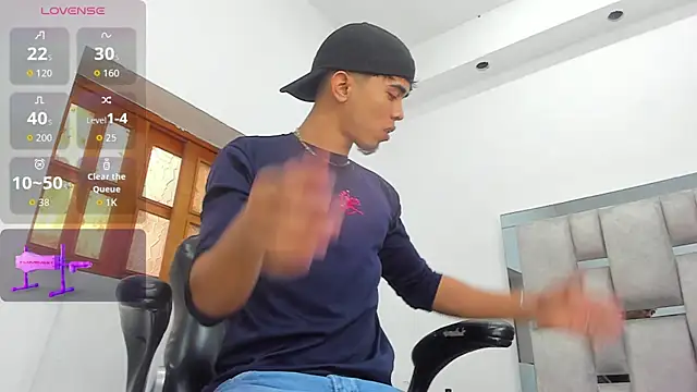 Snapshot of Ashton__Montana chatting on 12/13/25, 07:53 Ashton Montana online show from 12/13/25, 07:53