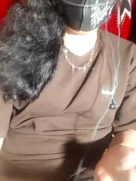 HotGirl23231 online show from 06/05/26, 08:03