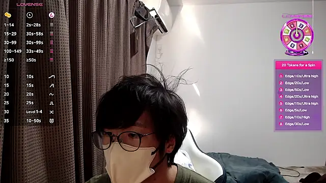 Snapshot of yuu-to-desu chatting on 11/21/25, 04:11 yuu-to-desu online show from 11/21/25, 04:11