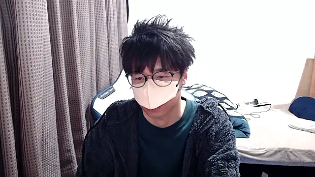 Snapshot of yuu-to-desu chatting on 02/15/26, 02:19 yuu-to-desu online show from 02/15/26, 02:19