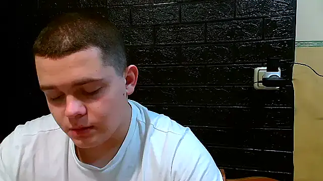 CuteButNaughty  online show from 12/01/25, 09:09