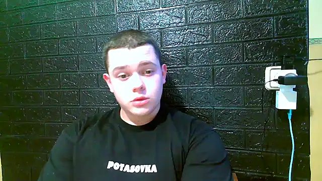 CuteButNaughty  online show from 12/22/25, 08:28