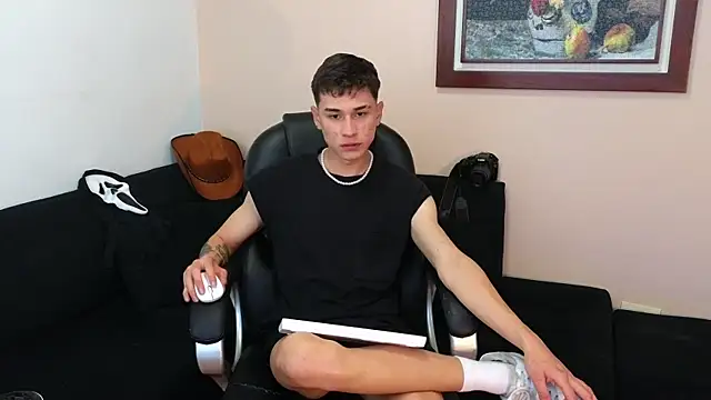 Derekswan online show from 07/10/26, 10:34