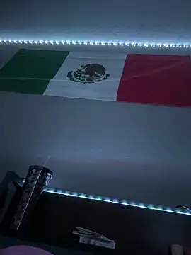 Snapshot of strawberry200512 chatting on 11/13/25, 09:19 strawberry200512 online show from 11/13/25, 09:19