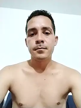 Snapshot of Damian-liam chatting on 11/16/25, 06:19 Damian-liam online show from 11/16/25, 06:19