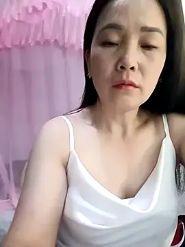 Feeling-hot online show from 05/09/26, 08:14