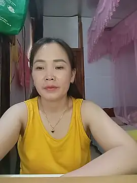 Feeling-hot online show from 05/23/26, 02:17