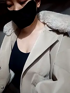 Snapshot of thuy-kieu chatting on 11/19/25, 03:17 thuy-kieu online show from 11/19/25, 03:17