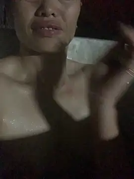 phuong cute online show from 11/10/25, 02:16