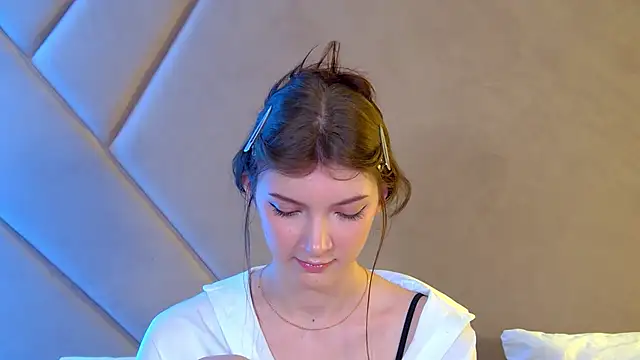 SophiaProve online show from 05/11/26, 04:15