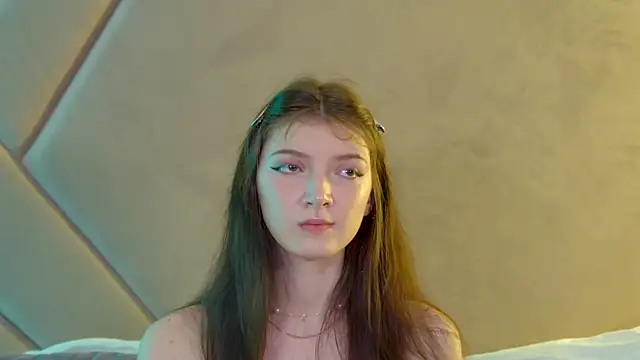 SophiaProve online show from 05/18/26, 04:24