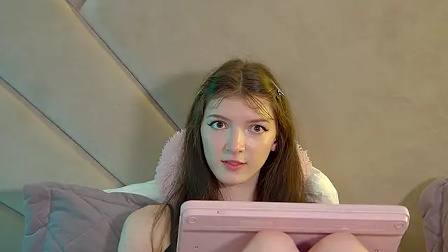 SophiaProve online show from 05/19/26, 01:56