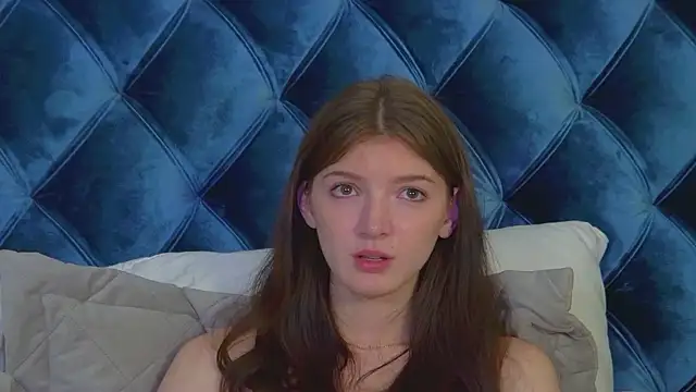 SophiaProve online show from 06/08/26, 02:23