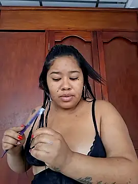 Snapshot of Sarahy- chatting on 02/23/26, 02:14 Sarahy- online show from 02/23/26, 02:14