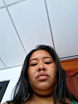 Snapshot of Sarahy- chatting on 06/07/26, 02:54 Sarahy- online show from 06/07/26, 02:54