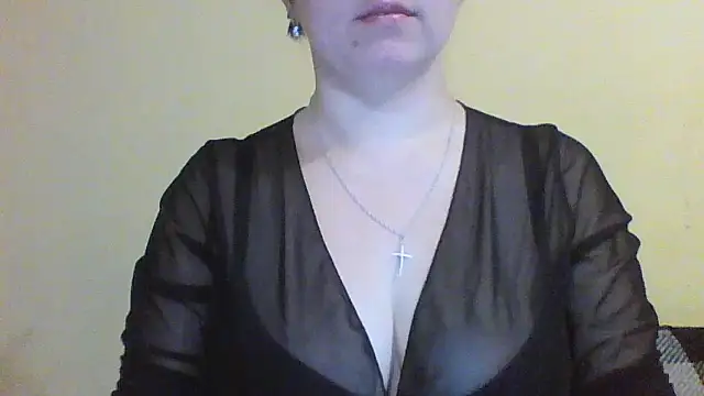 Snapshot of Vitalina282128 chatting on 11/20/25, 07:24 Vitalina282128 online show from 11/20/25, 07:24