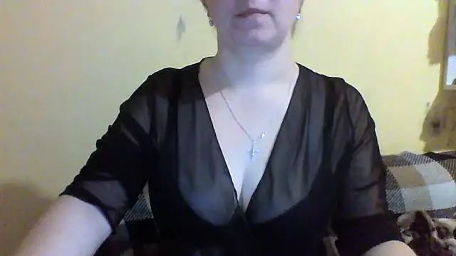 Vitalina282128 online show from 11/26/25, 01:17