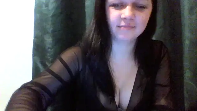 Vitalina282128 online show from 02/15/26, 08:38