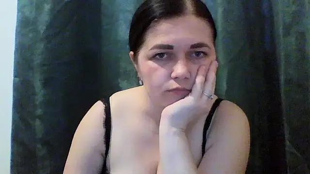 Vitalina282128 online show from 04/04/26, 05:38