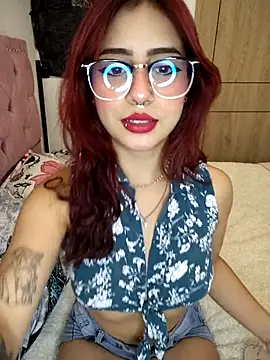 Sarah Lark- online show from 11/12/25, 01:06