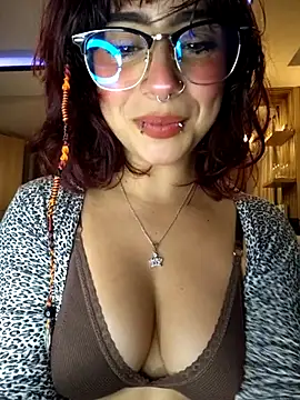 Sarah Lark- online show from 05/12/26, 12:30