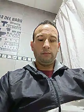 Snapshot of poli_191 chatting on 05/25/26, 08:04 poli 191 online show from 05/25/26, 08:04