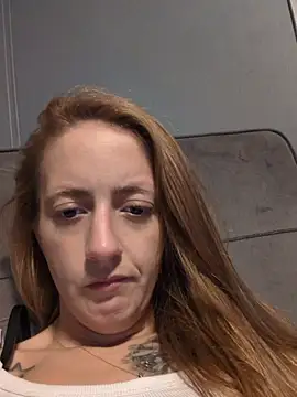 sexxxilexxxi44 online show from 05/25/26, 04:40