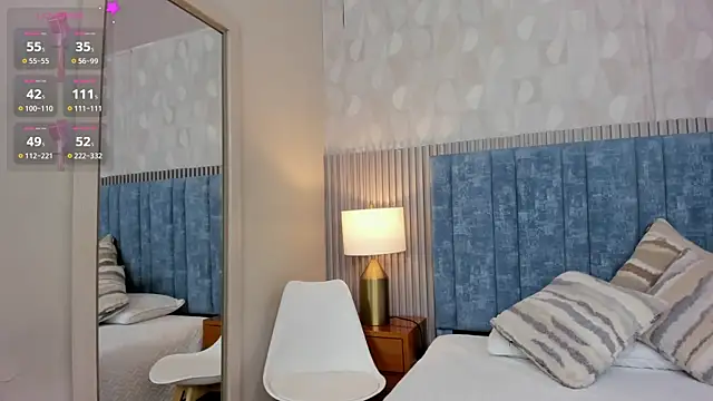 Snapshot of MIss__sammy_ chatting on 12/04/25, 11:30 MIss sammy online show from 12/04/25, 11:30