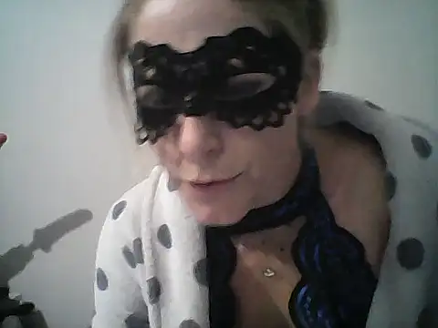 MelleEloa online show from 11/29/25, 09:40