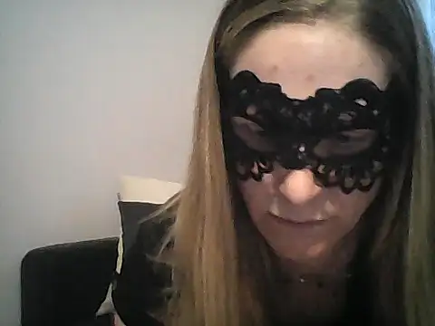 MelleEloa online show from 12/05/25, 03:52